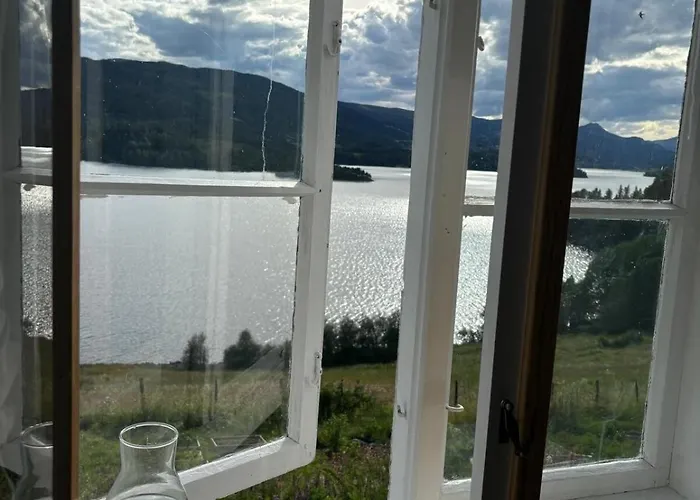 The Blue At Vevstogo - Cosy With A Mesmerizing View, Sauna And Eco Living In An Old School House شقة Vestre Slidre